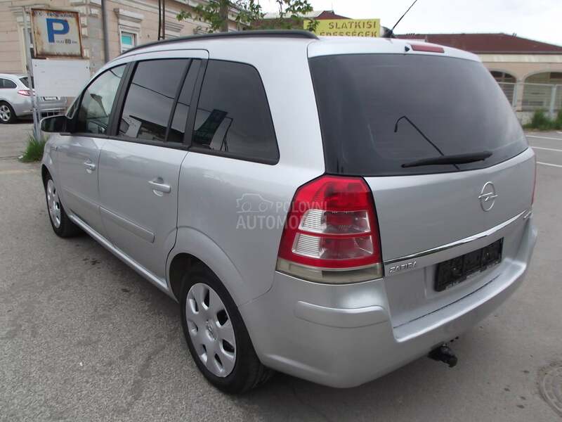 Opel Zafira 1.9 CDTI 7 SIC