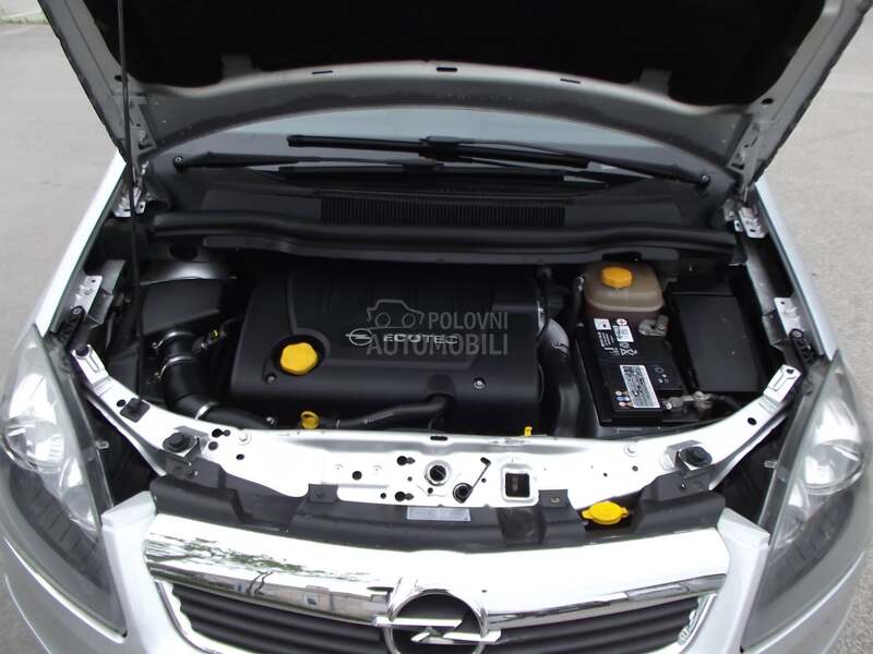Opel Zafira 1.9 CDTI 7 SIC