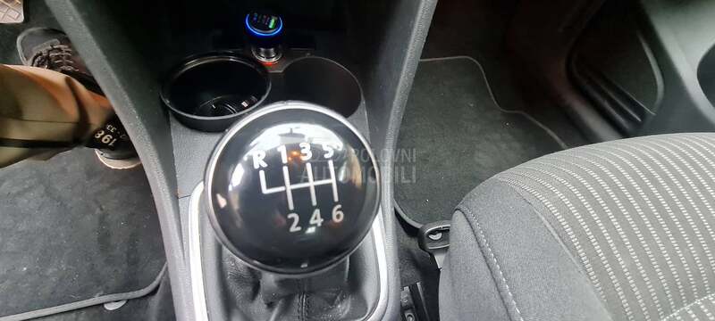 Volkswagen Polo 1.2 tsi highline