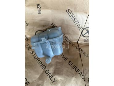 Posuda za antifriz za Audi Q7, Q8 od 2018. do 2024. god.