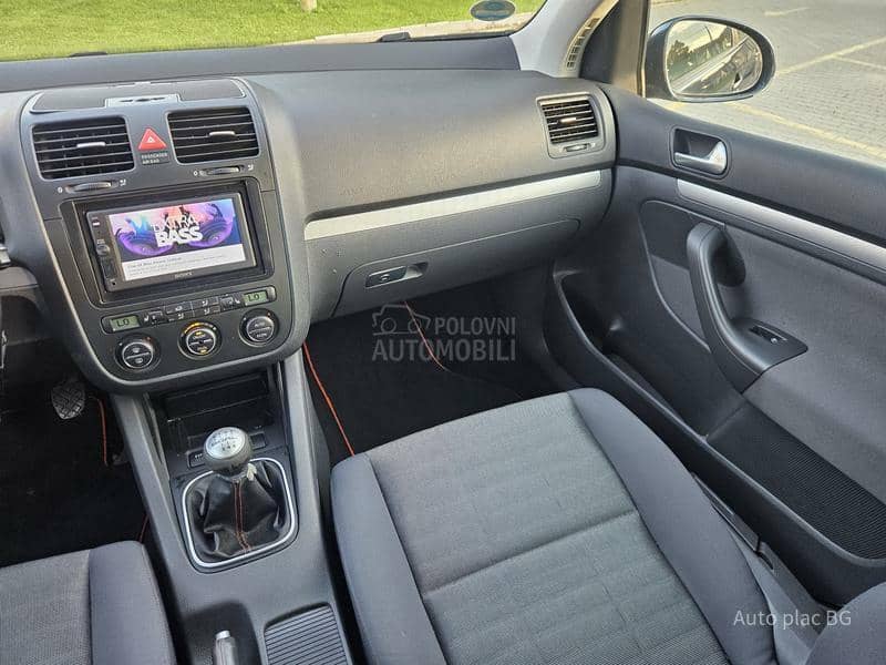 Volkswagen Golf 5 1.6FSI GOAL