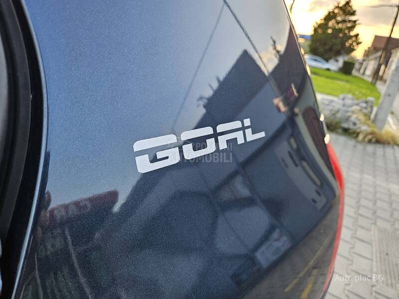 Volkswagen Golf 5 1.6FSI GOAL
