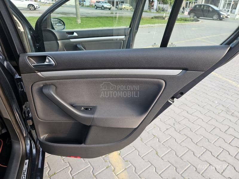 Volkswagen Golf 5 1.6FSI GOAL