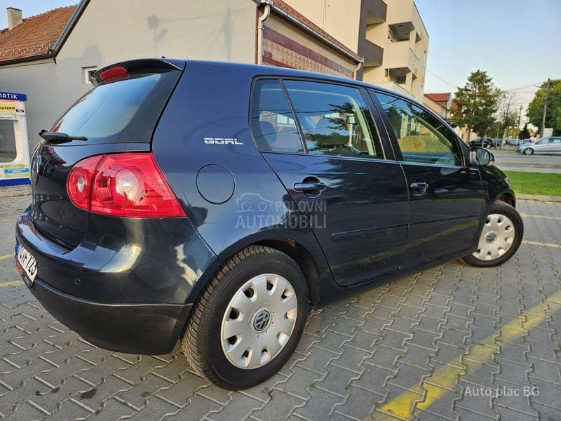Volkswagen Golf 5 1.6FSI GOAL