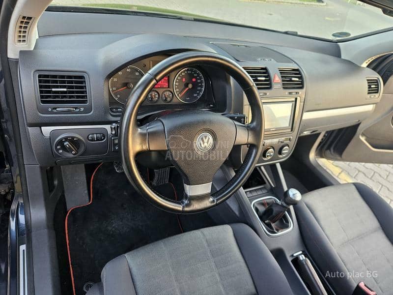 Volkswagen Golf 5 1.6FSI GOAL
