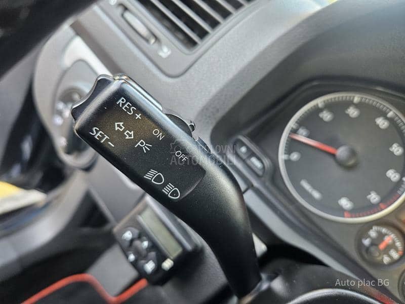Volkswagen Golf 5 1.6FSI GOAL