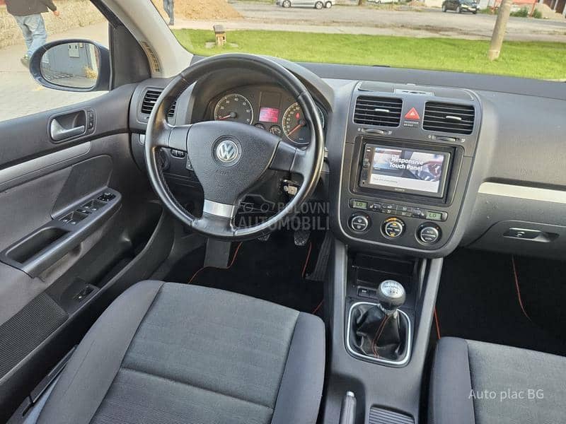 Volkswagen Golf 5 1.6FSI GOAL
