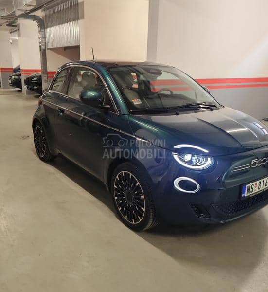 Fiat 500e 