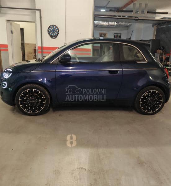 Fiat 500e 