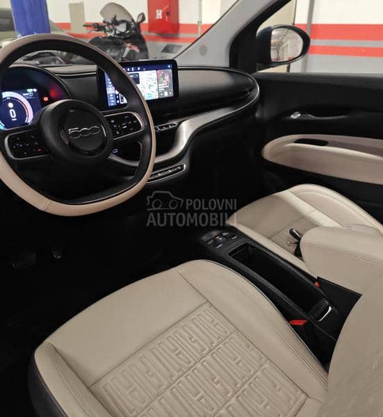 Fiat 500e 