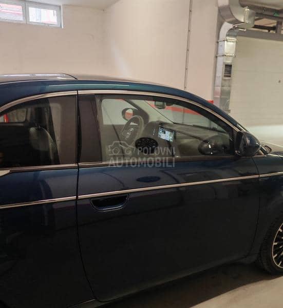 Fiat 500e 