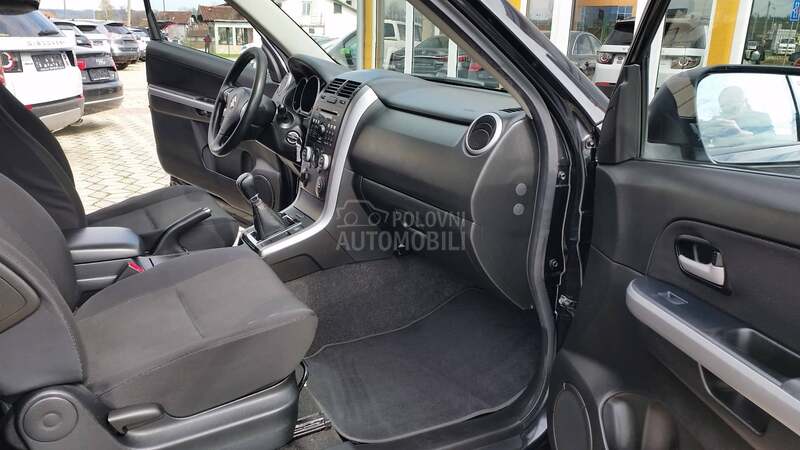 Suzuki Grand Vitara 1.9DDIS 3V/IZUZZETNA
