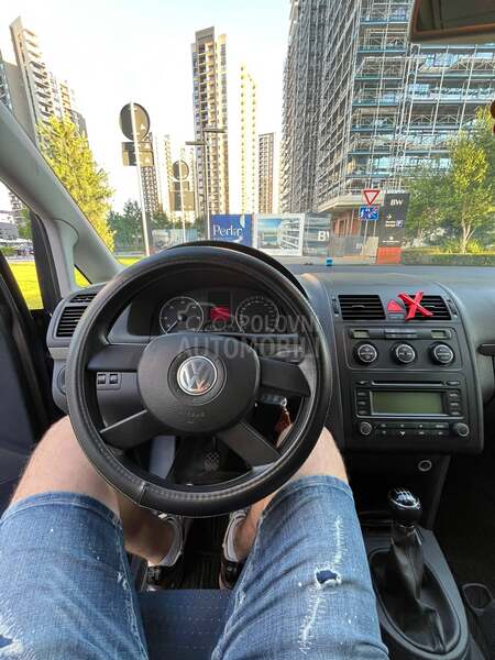 Volkswagen Touran 2.0TDI