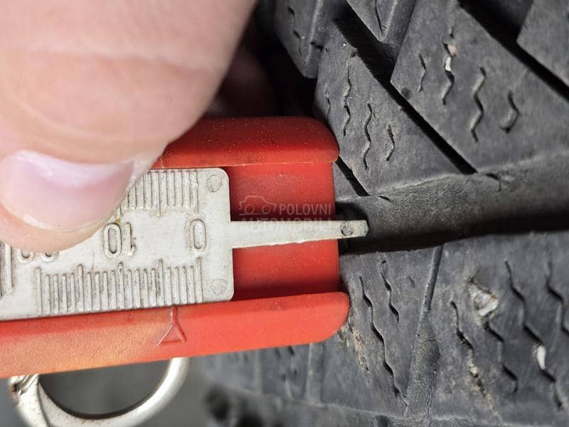 Continental 205/50 R17 Zimska