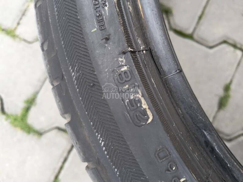 Bridgestone 225/40 R18 Letnja