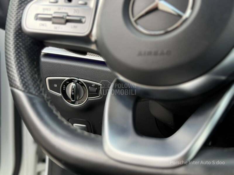 Mercedes Benz E 220 4Matic Coupe