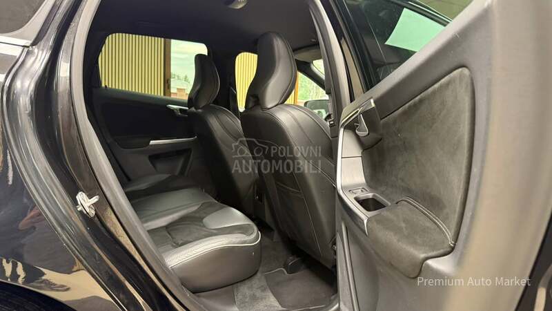 Volvo XC60 /2.0 D4/R-DESIGN/FUL