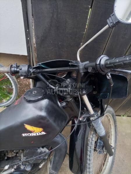Honda cross
