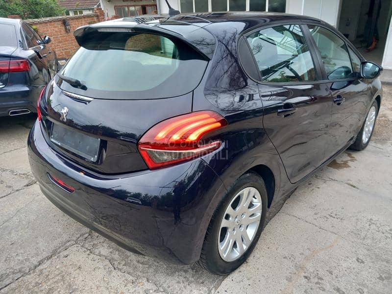 Peugeot 208 1.6HDIe BOSE N.A.V.I