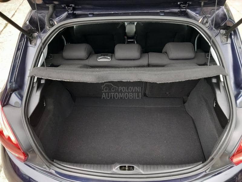 Peugeot 208 1.6HDIe BOSE N.A.V.I