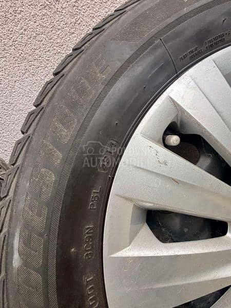Bridgestone 195/65 R15 Zimska