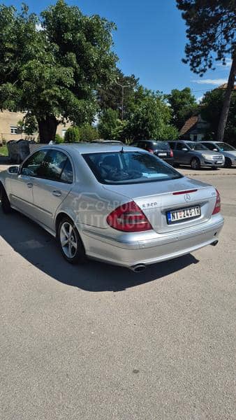 Mercedes Benz E 320 320