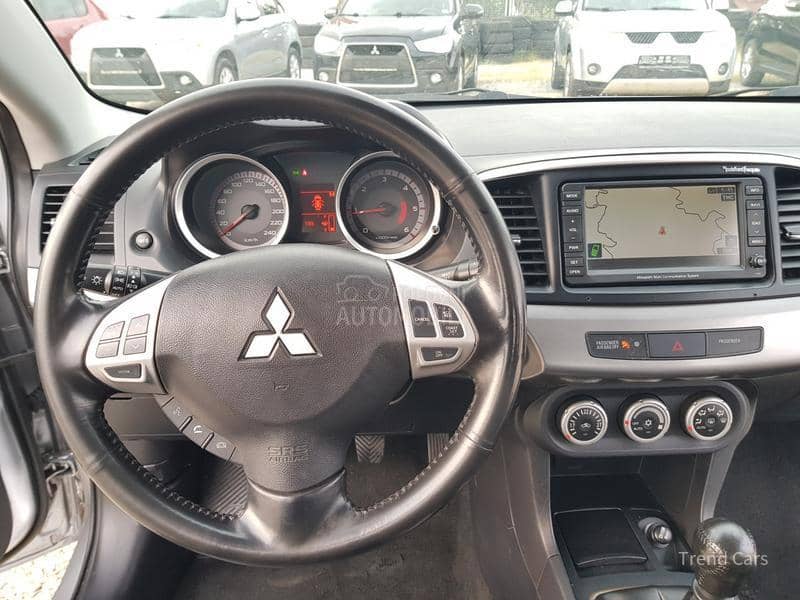 Mitsubishi Lancer 2.0 DID N A V I KOZA