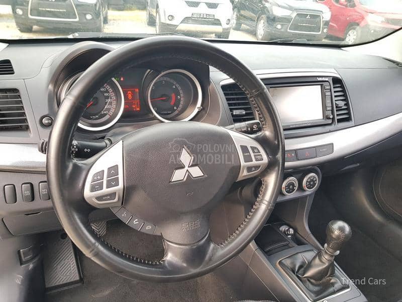 Mitsubishi Lancer 2.0 DID N A V I KOZA