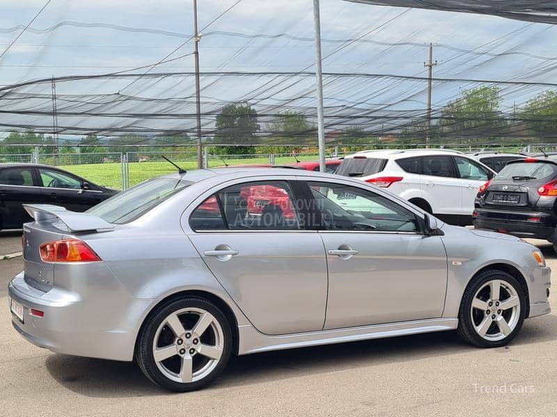 Mitsubishi Lancer 2.0 DID N A V I KOZA