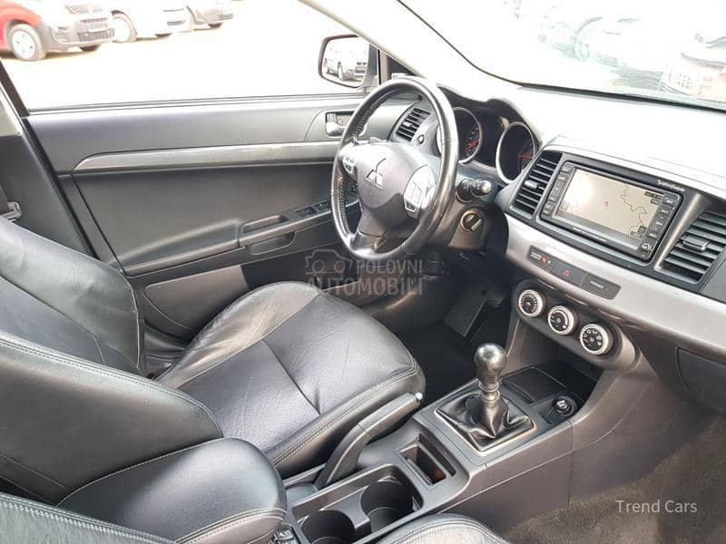 Mitsubishi Lancer 2.0 DID N A V I KOZA