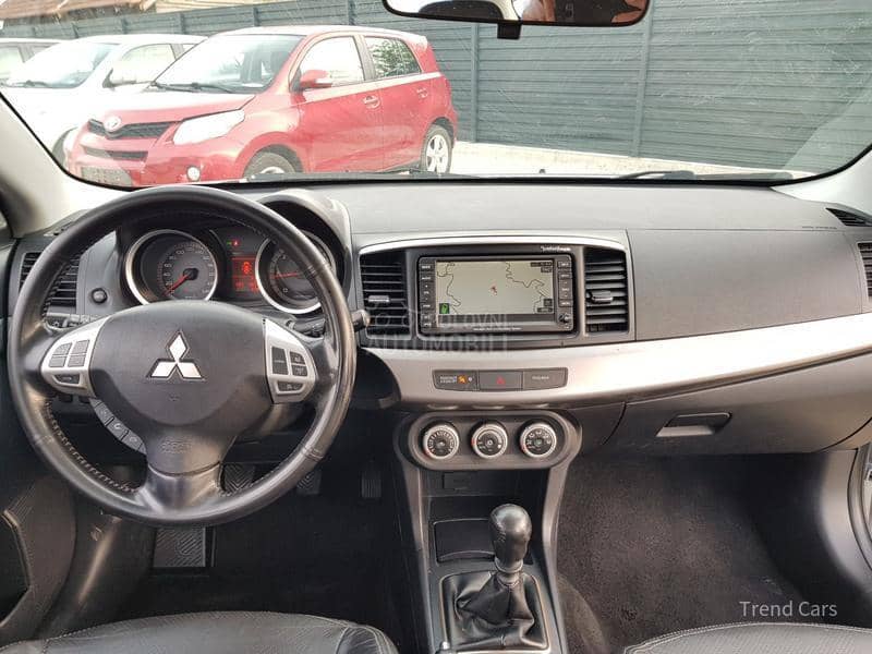 Mitsubishi Lancer 2.0 DID N A V I KOZA