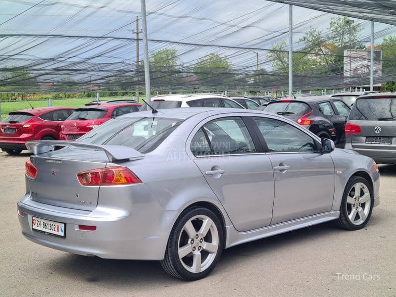 Mitsubishi Lancer 2.0 DID N A V I KOZA