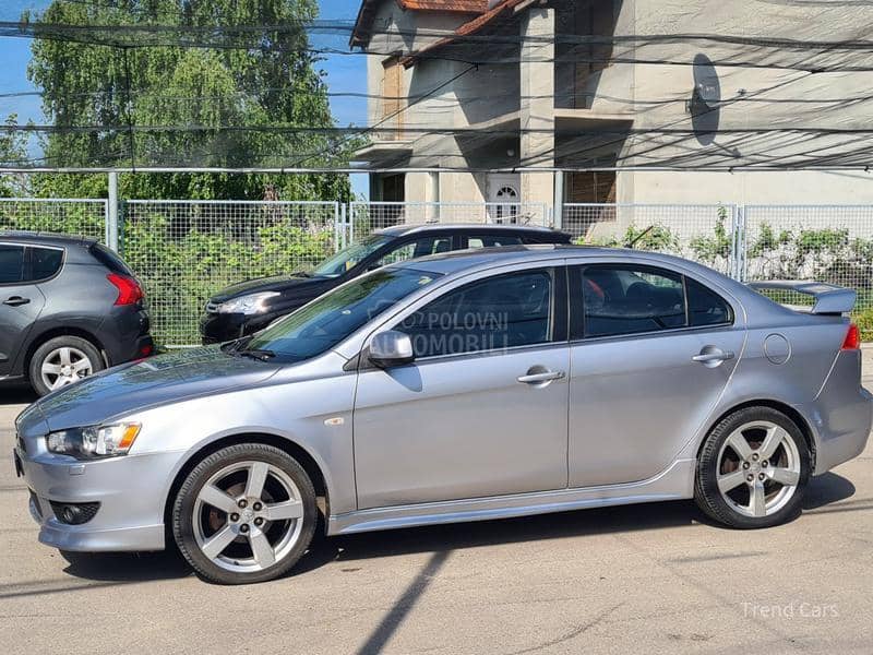 Mitsubishi Lancer 2.0 DID N A V I KOZA