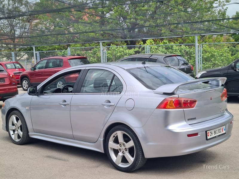 Mitsubishi Lancer 2.0 DID N A V I KOZA