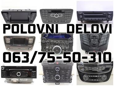 Radio / CD / DVD plejeri za Renault Clio, Kangoo, Megane ...