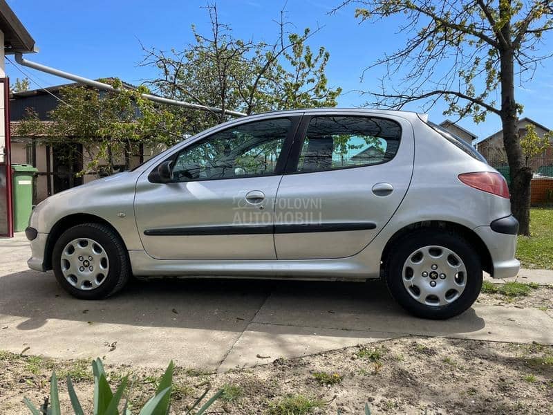 Peugeot 206 1.4i