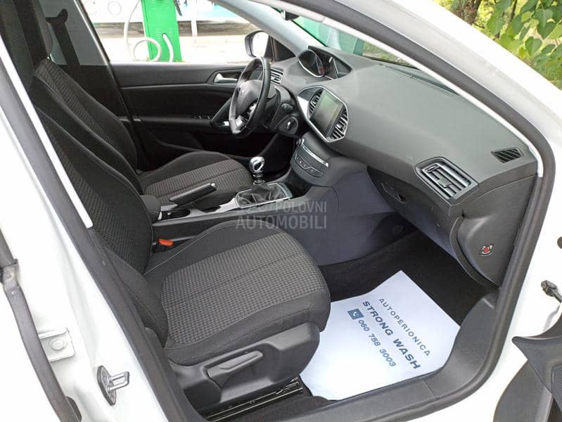 Peugeot 308 1.5 BlueHDI Nav Led