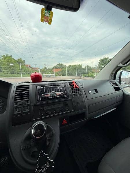 Volkswagen Transporter T5 Caravelle CH