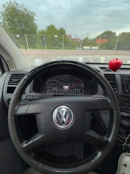 Volkswagen Transporter T5 Caravelle CH