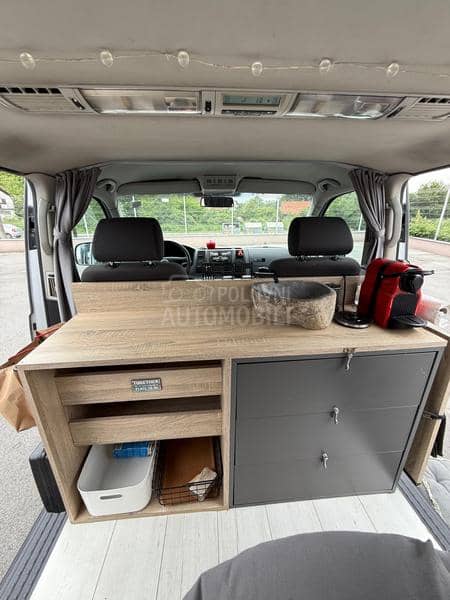 Volkswagen Transporter T5 Caravelle CH