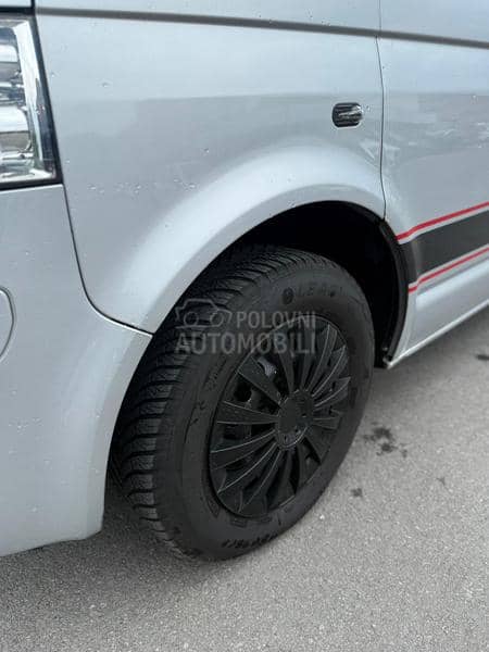 Volkswagen Transporter T5 Caravelle CH