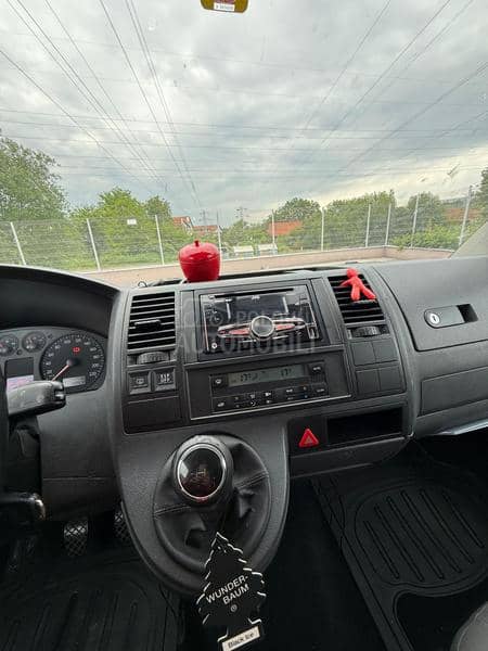 Volkswagen Transporter T5 Caravelle CH