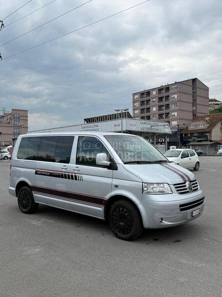 Volkswagen Transporter T5 Caravelle CH