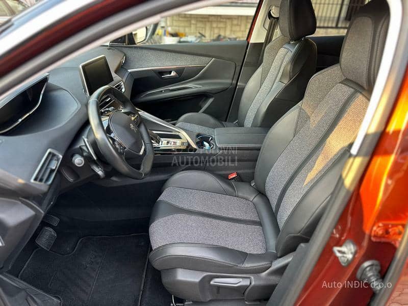 Peugeot 3008 1.2PureTech Allure