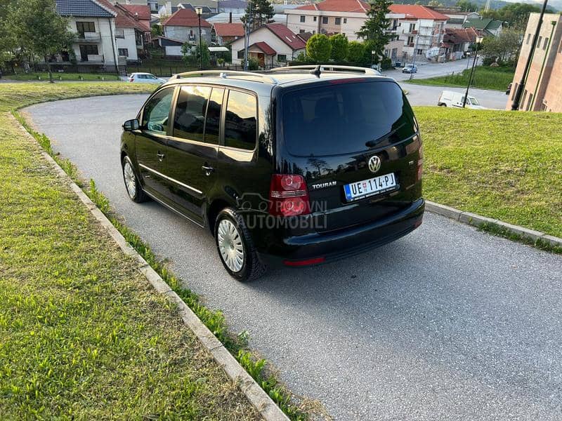Volkswagen Touran 