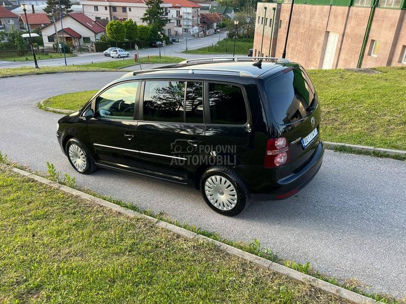 Volkswagen Touran 