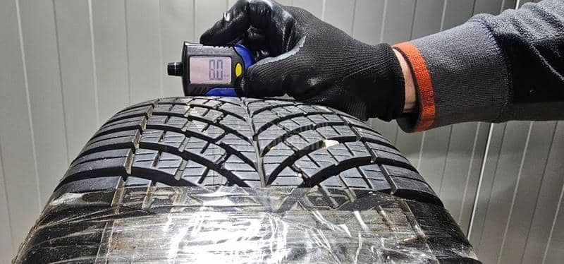 Goodyear 215/60 R17 Sve sezone