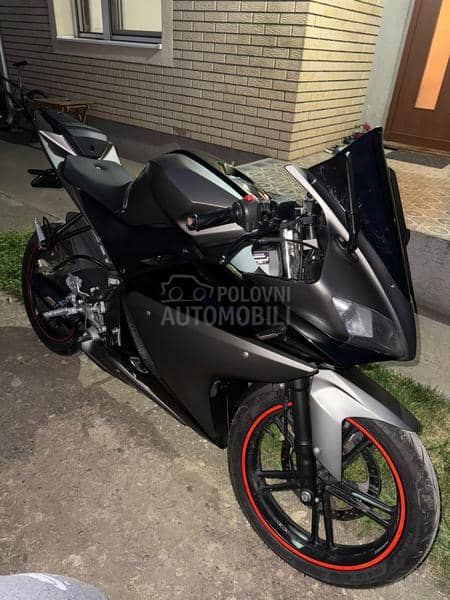 Yamaha R125