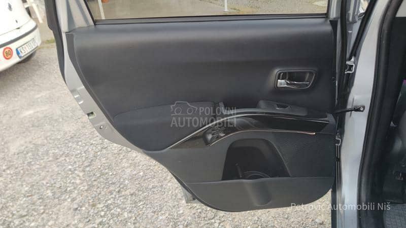Mitsubishi Outlander 2.0 D /INTENSE/4x4/