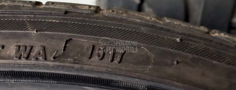 Achilles 225/35 R19 Letnja